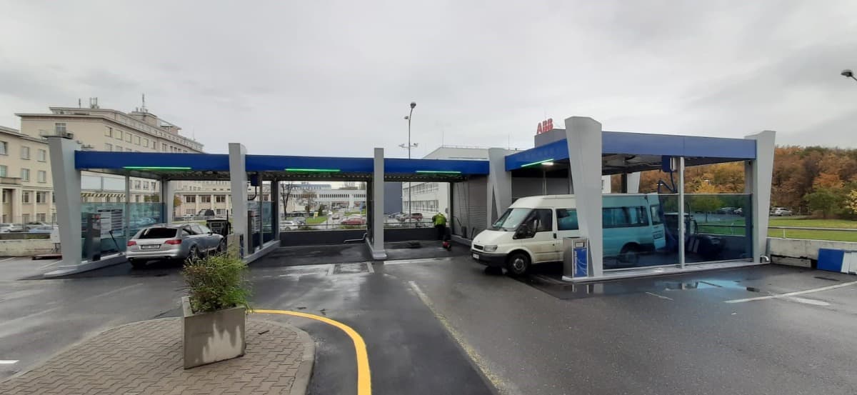 PILLION Wash & Wax Praha – OC Novodvorská